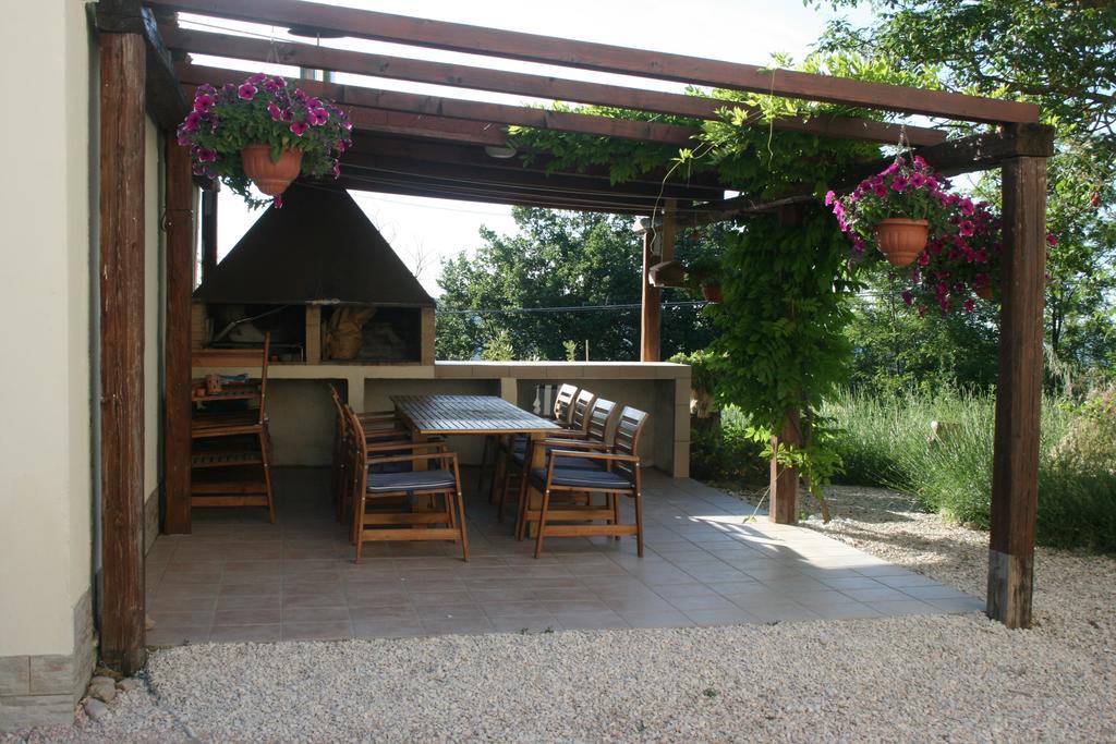 B&B La Fenice Montegridolfo Exterior photo